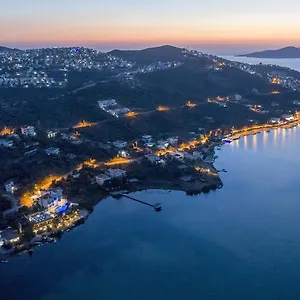 Yalicapkini Boutique Boğaziçi